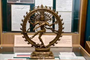 Памятный подарок - бронзовая скульптура «Танцующий Натарадж»